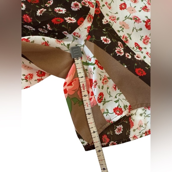 NY&C Floral Halter Neck Romper with Smocked Waist XS Romantic Garden Collection - Picture 6 of 13